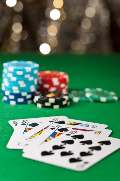 baginda 799 app interface showing slot games and live casino options